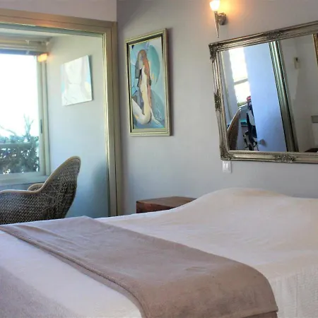 3p Avec Terrasse Et Parking, - Fr-1-252a-63 *