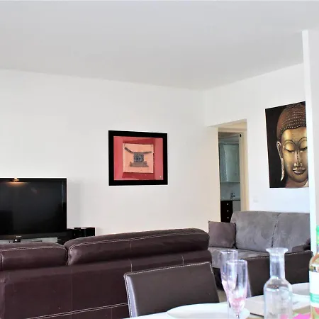 3p Avec Terrasse Et Parking, - Fr-1-252a-63